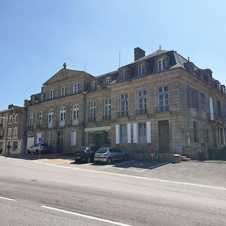 Le Chateau Châteauponsac Eksteriør bilde
